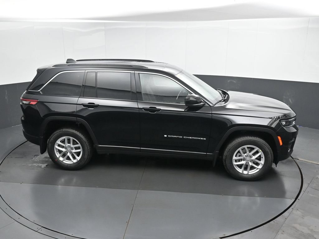 New 2026 Jeep Grand Cherokee Laredo X AWD/4WD image 40