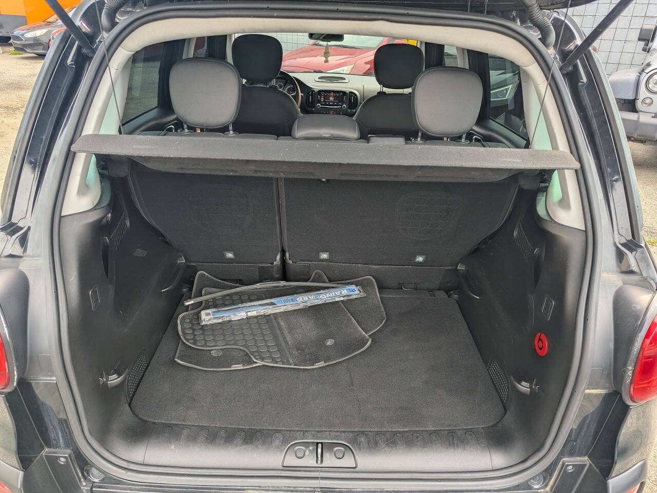 Used 2014 FIAT 500L Trekking w/ Popular Equipment Group FWD image 16