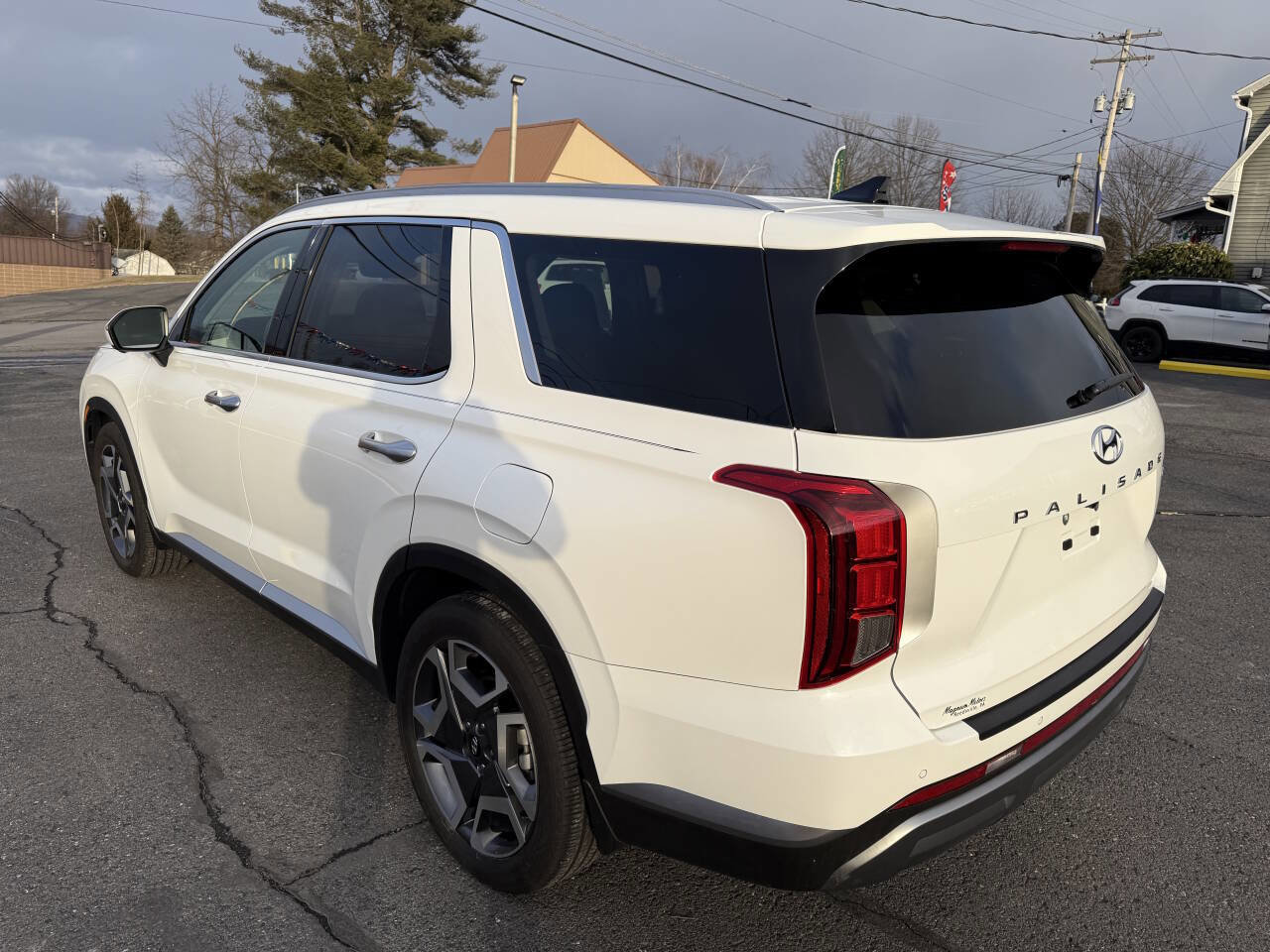 Used 2023 Hyundai Palisade SEL image 4