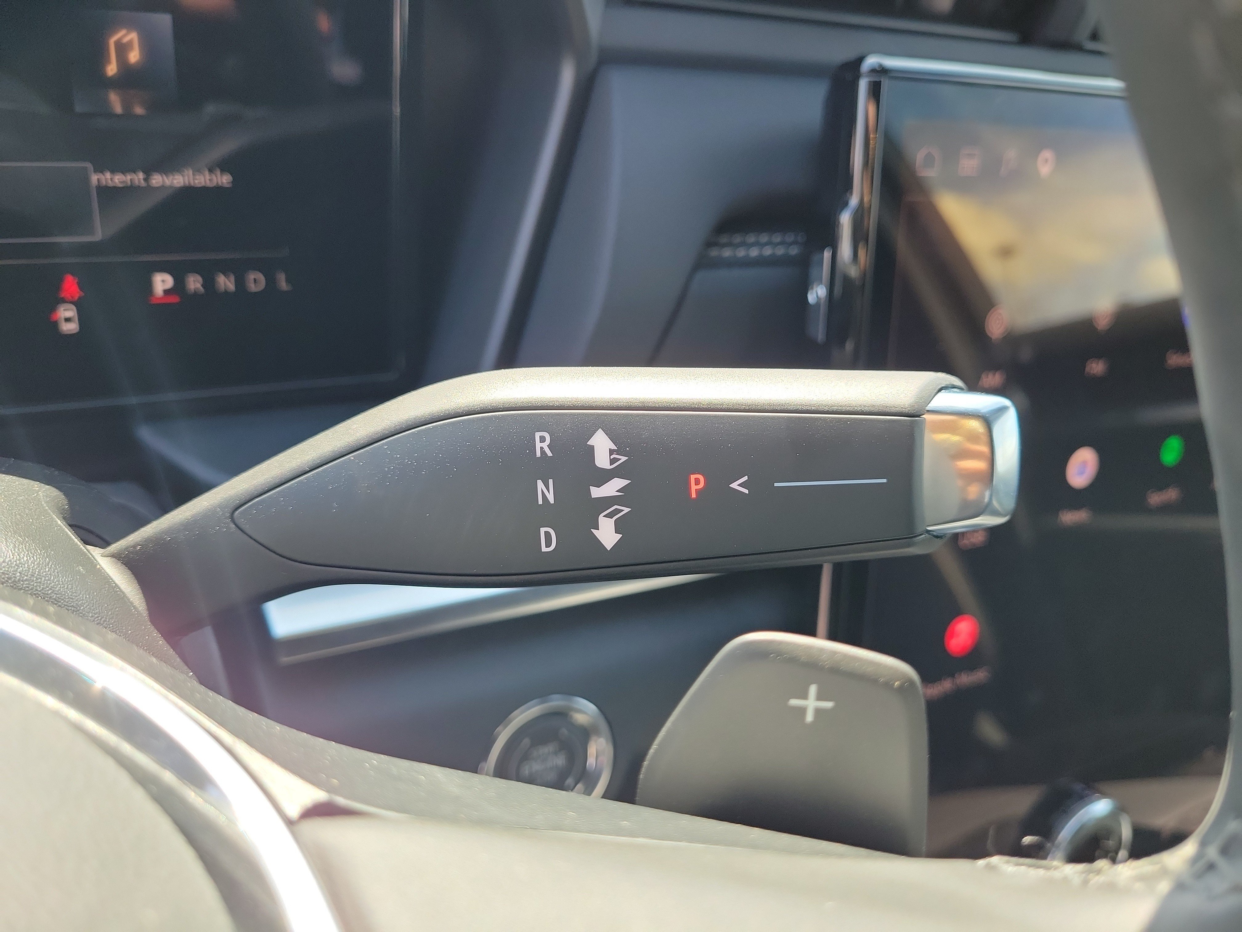 Used 2026 GMC Terrain Elevation w/ Elevation Premium Package FWD image 23