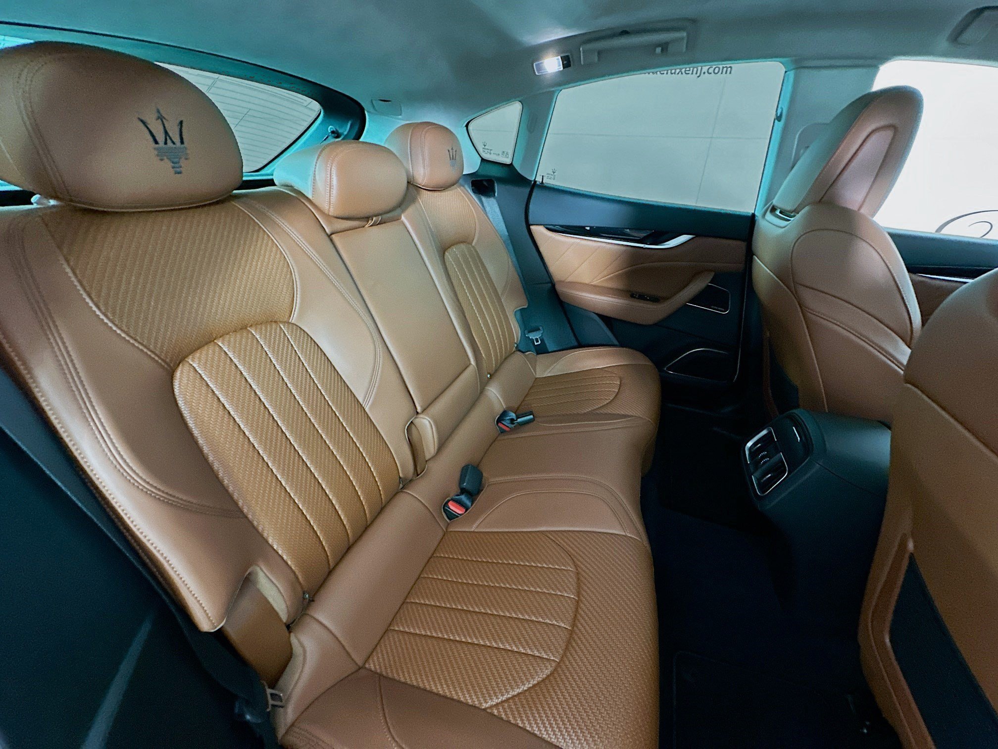 Used 2022 Maserati Levante Modena AWD/4WD image 27