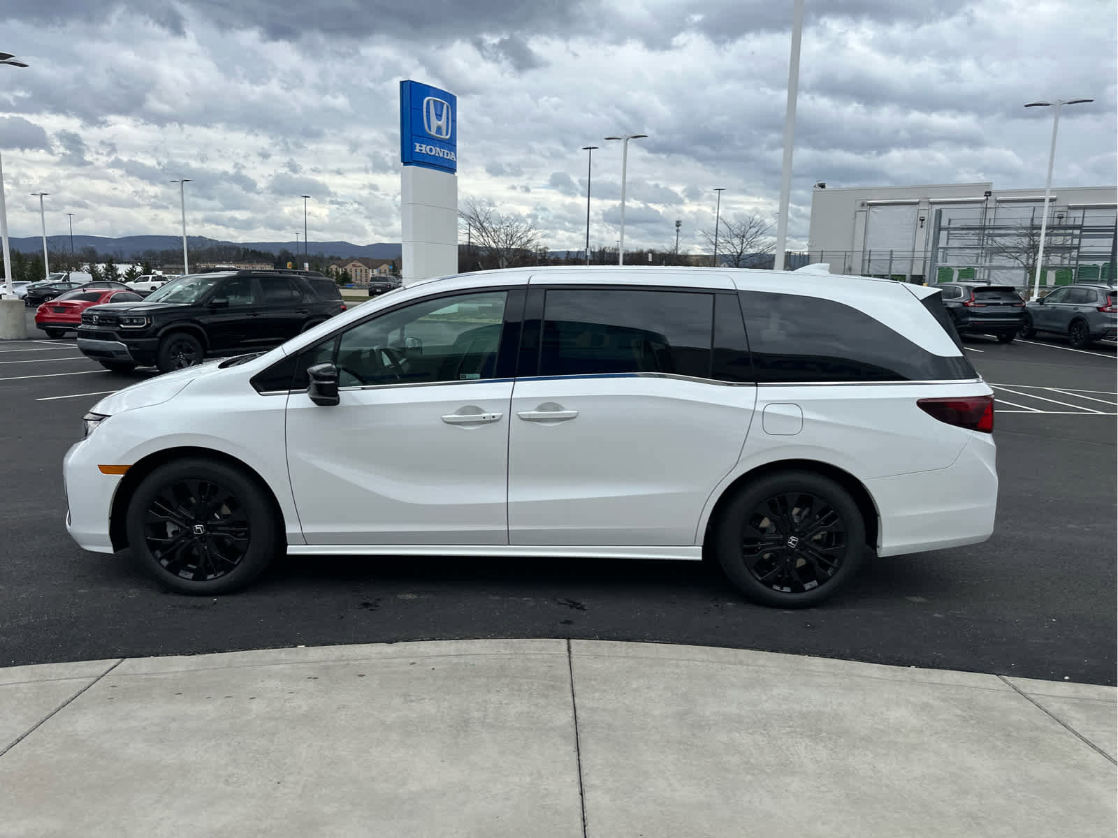 New 2026 Honda Odyssey Sport-L image 5