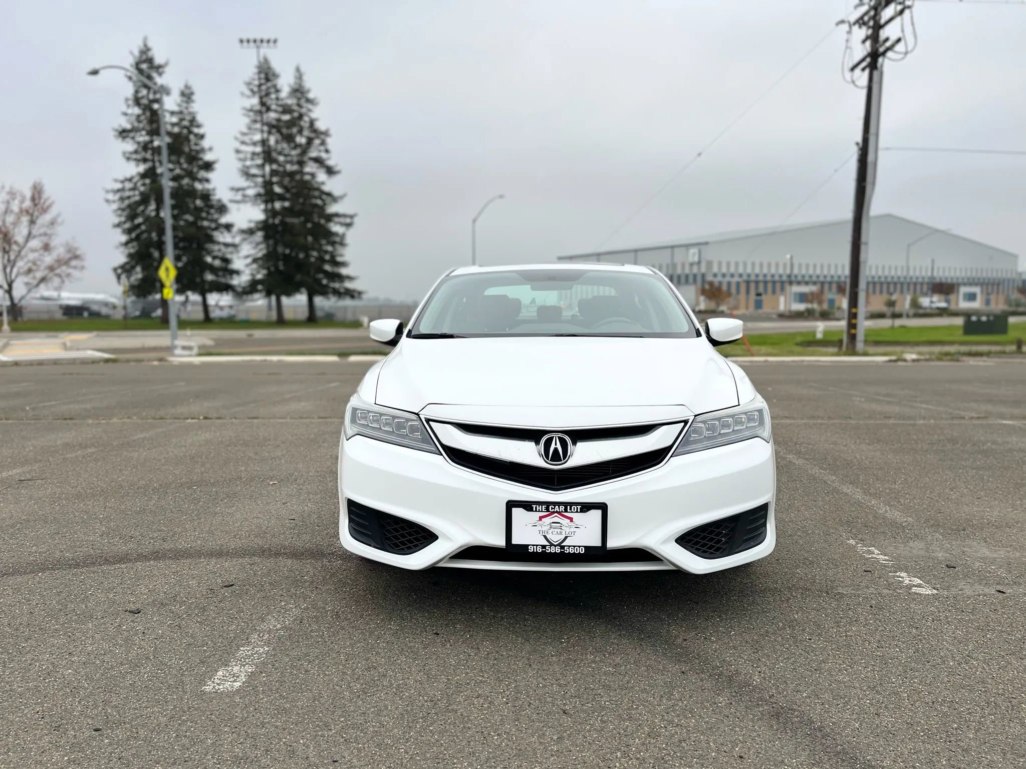 Used 2018 Acura ILX image 2