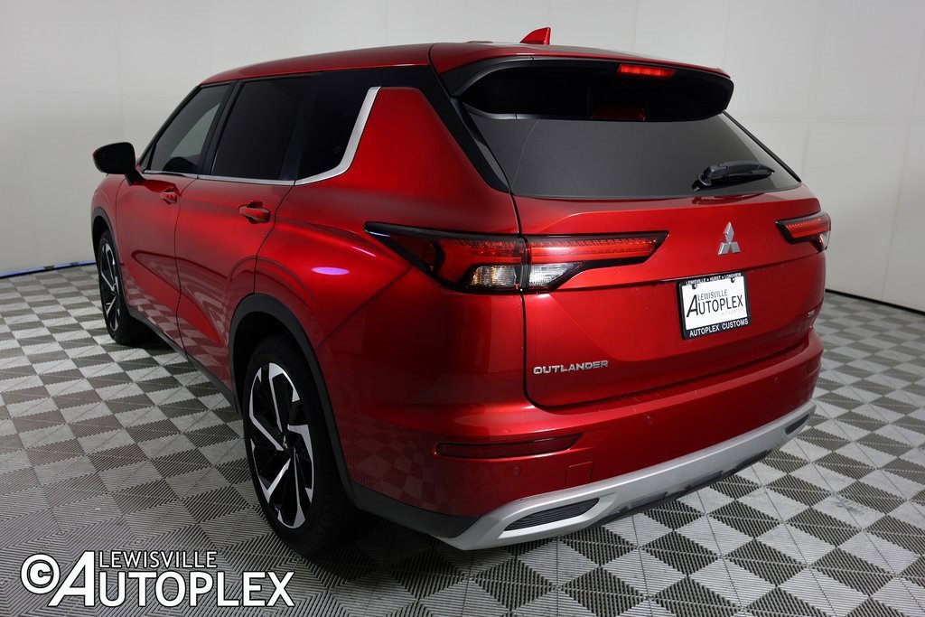 Used 2022 Mitsubishi Outlander SE image 9