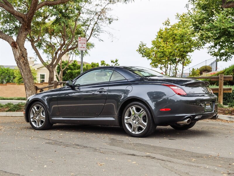 Used 2007 Lexus SC 430 Convertible RWD image 3