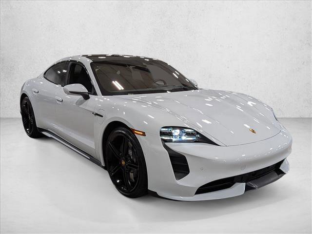Used 2020 Porsche Taycan Turbo video 3