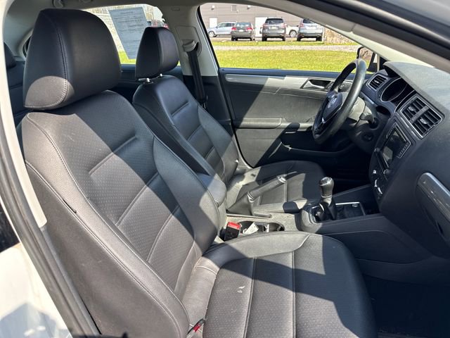 Used 2017 Volkswagen Jetta SE image 13