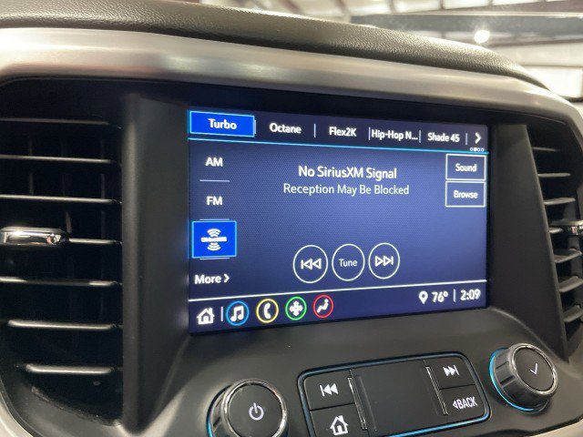 Used 2023 GMC Acadia SLE image 18