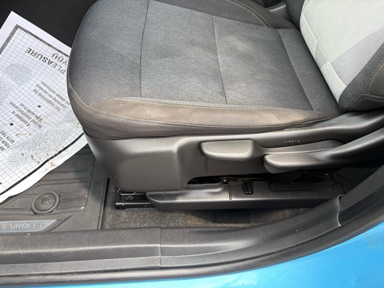 Used 2025 Chevrolet Trax LS w/ LS Convenience Package FWD image 19