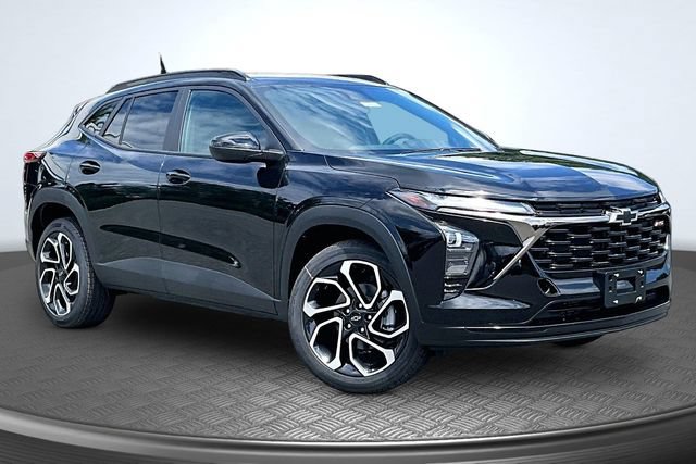 New 2026 Chevrolet Trax RS w/ Driver Confidence Package FWD image 2