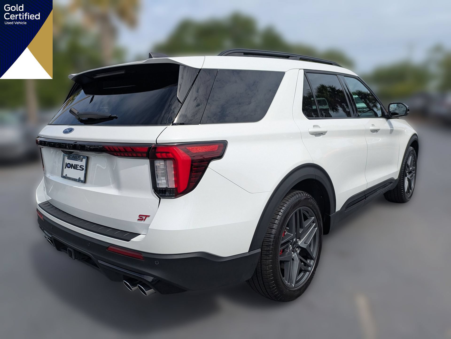Certified 2025 Ford Explorer ST RWD image 6