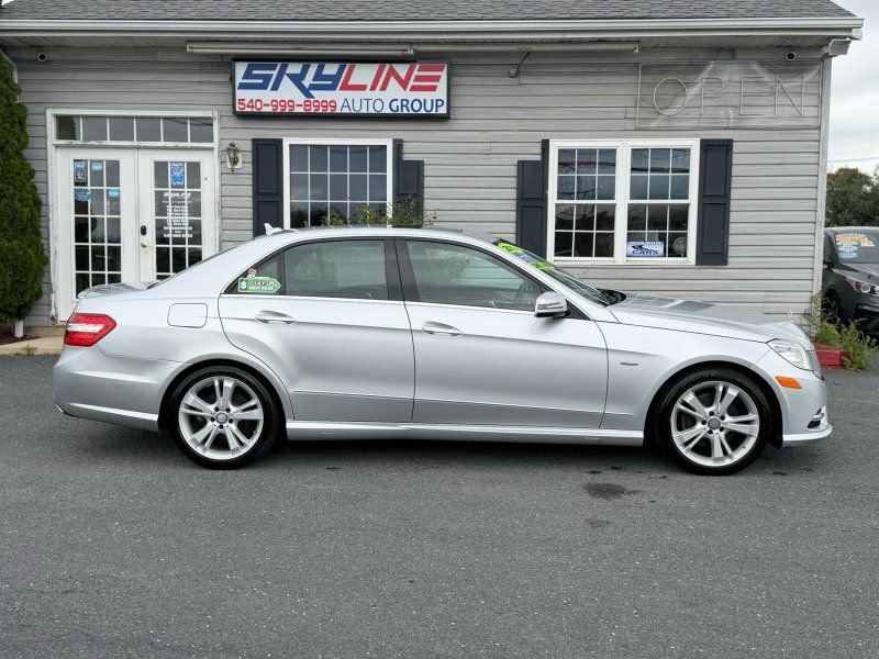 Used 2012 Mercedes-Benz E 350 4MATIC Sedan image 1