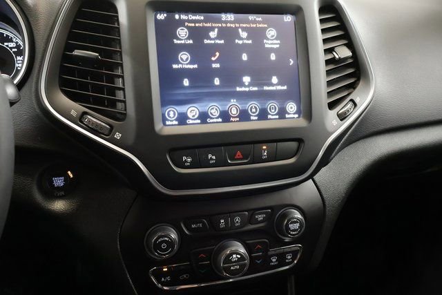 Used 2023 Jeep Cherokee Altitude Lux AWD/4WD image 19