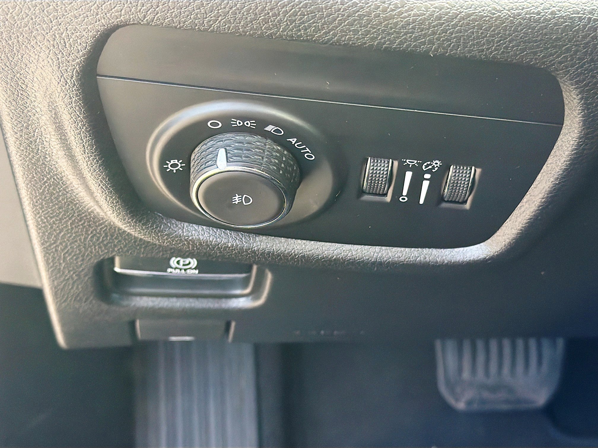 Used 2023 Jeep Grand Cherokee L Limited image 36