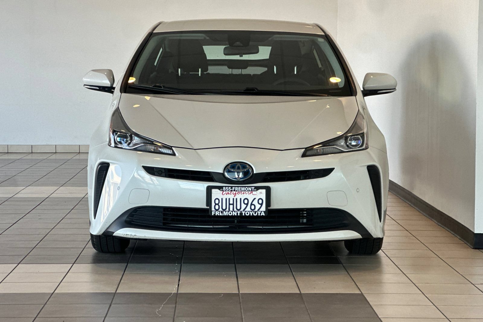 Certified 2020 Toyota Prius LE FWD image 9