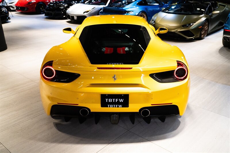 Used 2016 Ferrari 488 GTB RWD image 13