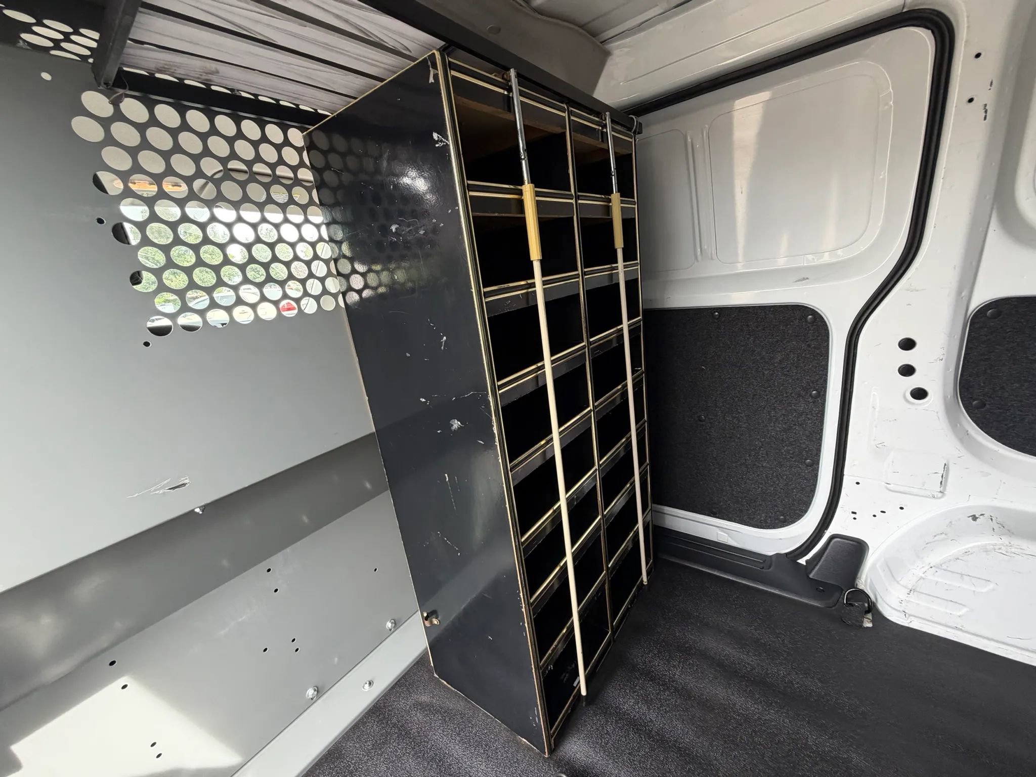 Used 2015 Nissan NV200 SV image 13