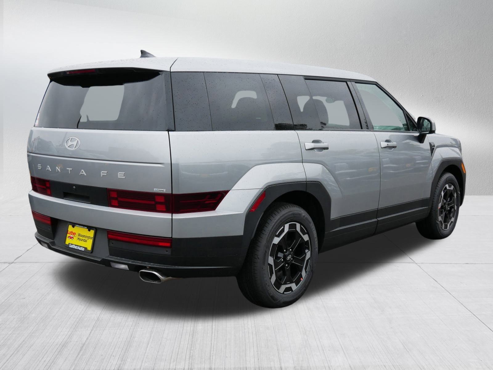 New 2026 Hyundai Santa Fe SE image 4