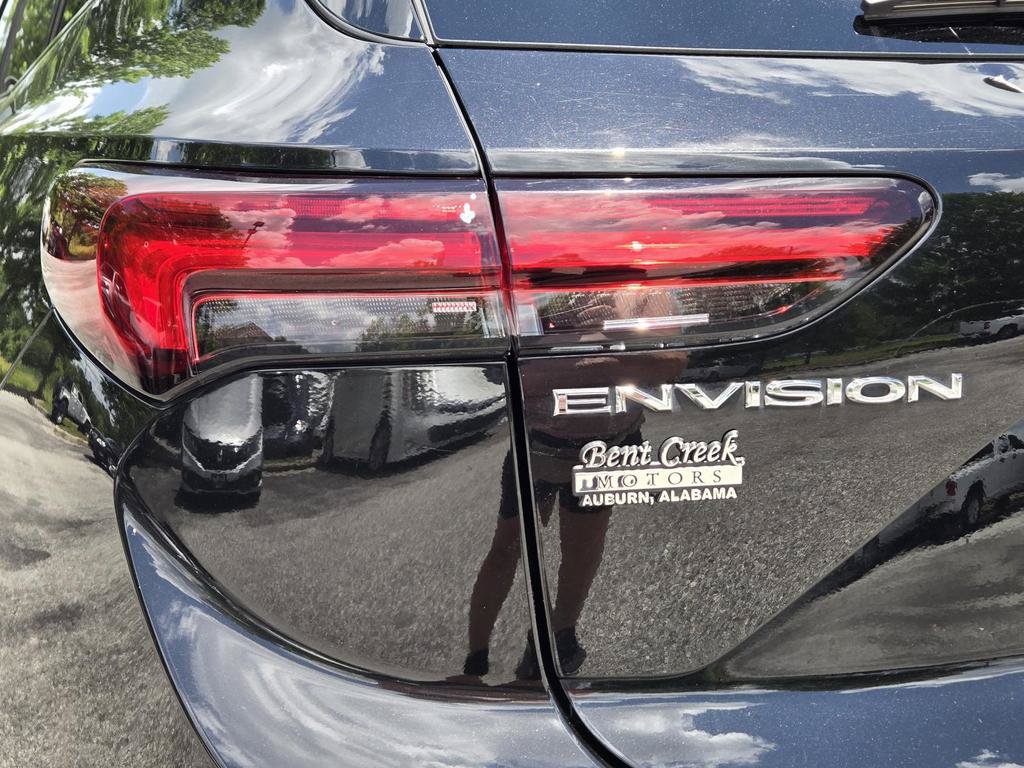 Used 2022 Buick Envision Preferred w/ Sport Touring Package FWD image 9