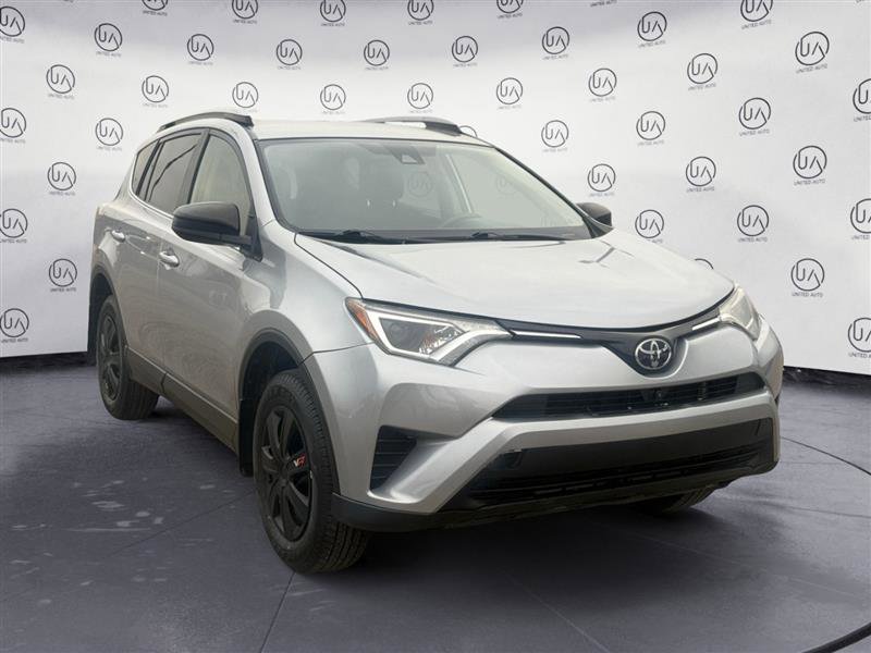 Used 2018 Toyota RAV4 LE w/ All Weather Liner Package image 7
