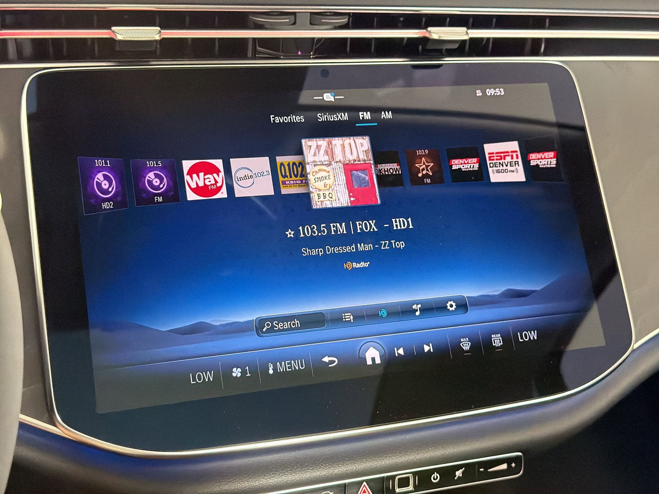 New 2026 Mercedes-Benz E 350 4MATIC Sedan image 23