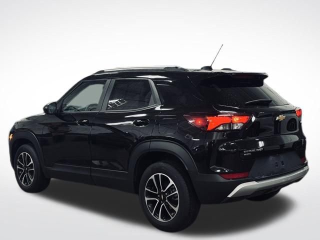 Used 2025 Chevrolet TrailBlazer LT image 9