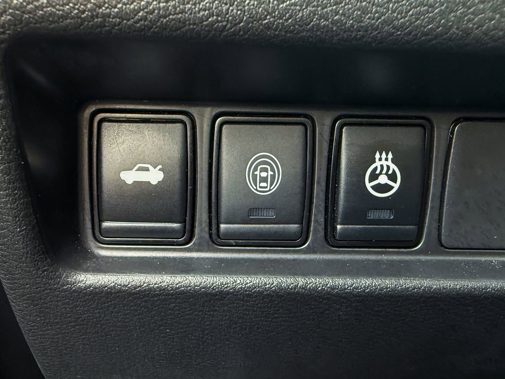 Certified 2023 Nissan Maxima SR w/ Sport Mat Group image 19