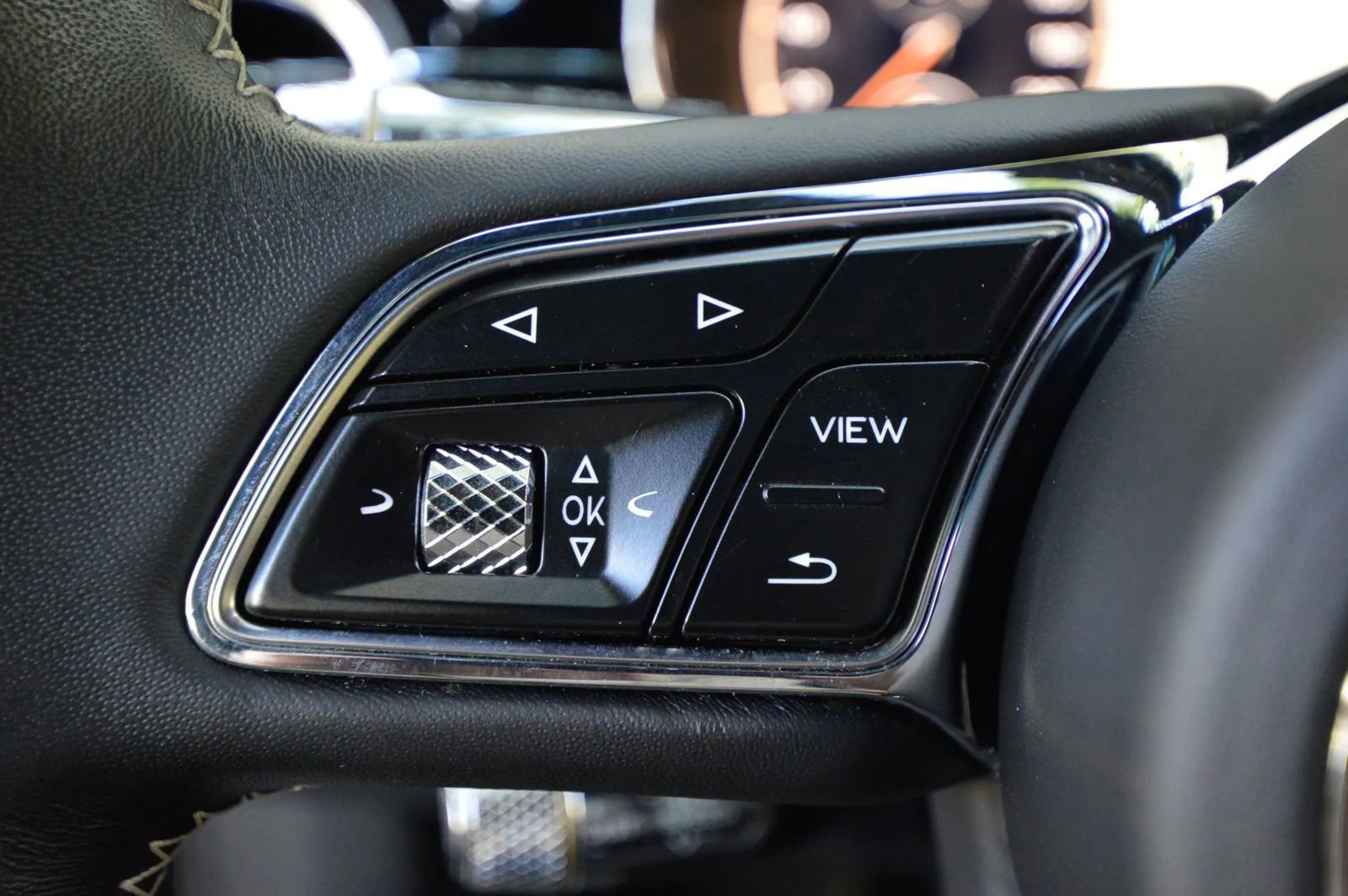 Used 2022 Bentley Flying Spur V8 image 37