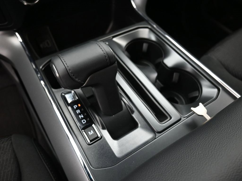 New 2025 Ford F150 XLT w/ Equipment Group 302A MID image 31