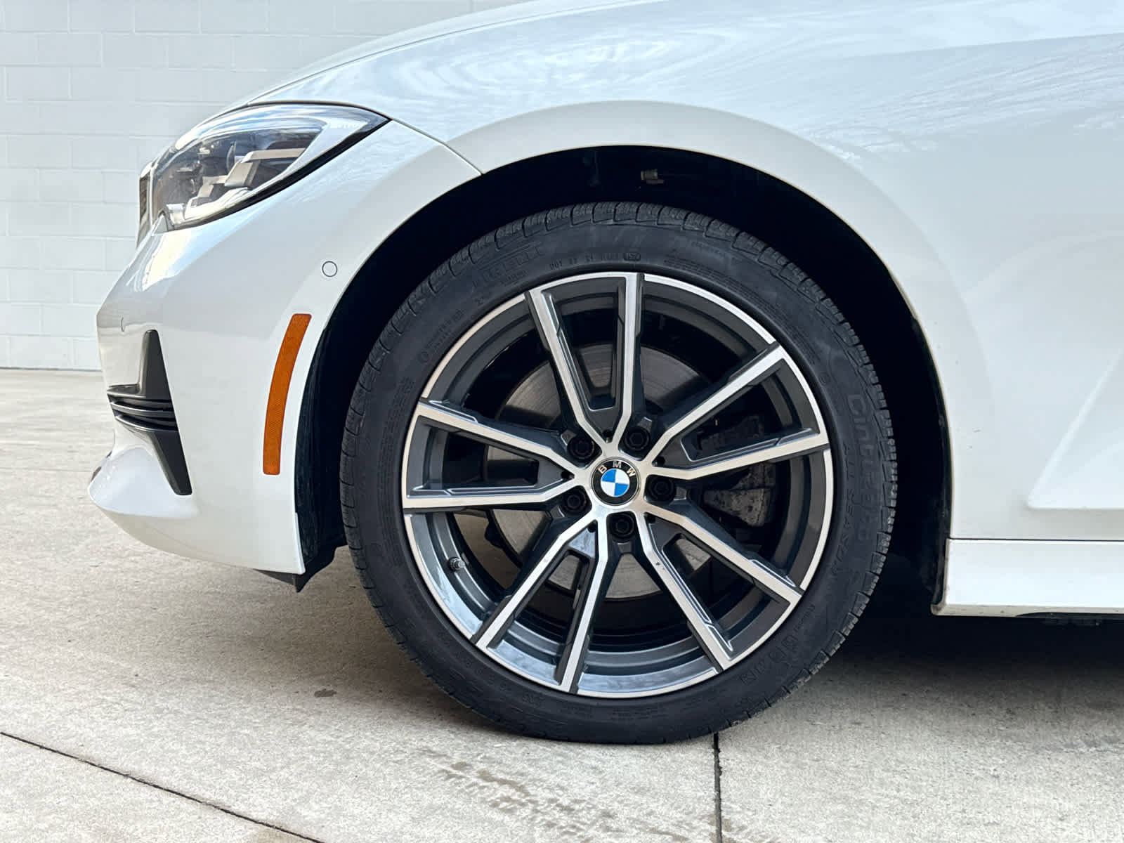 Certified 2021 BMW 330i xDrive Sedan w/ Convenience Package image 6