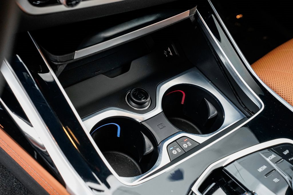 Used 2023 BMW X7 xDrive40i w/ Executive Package image 15