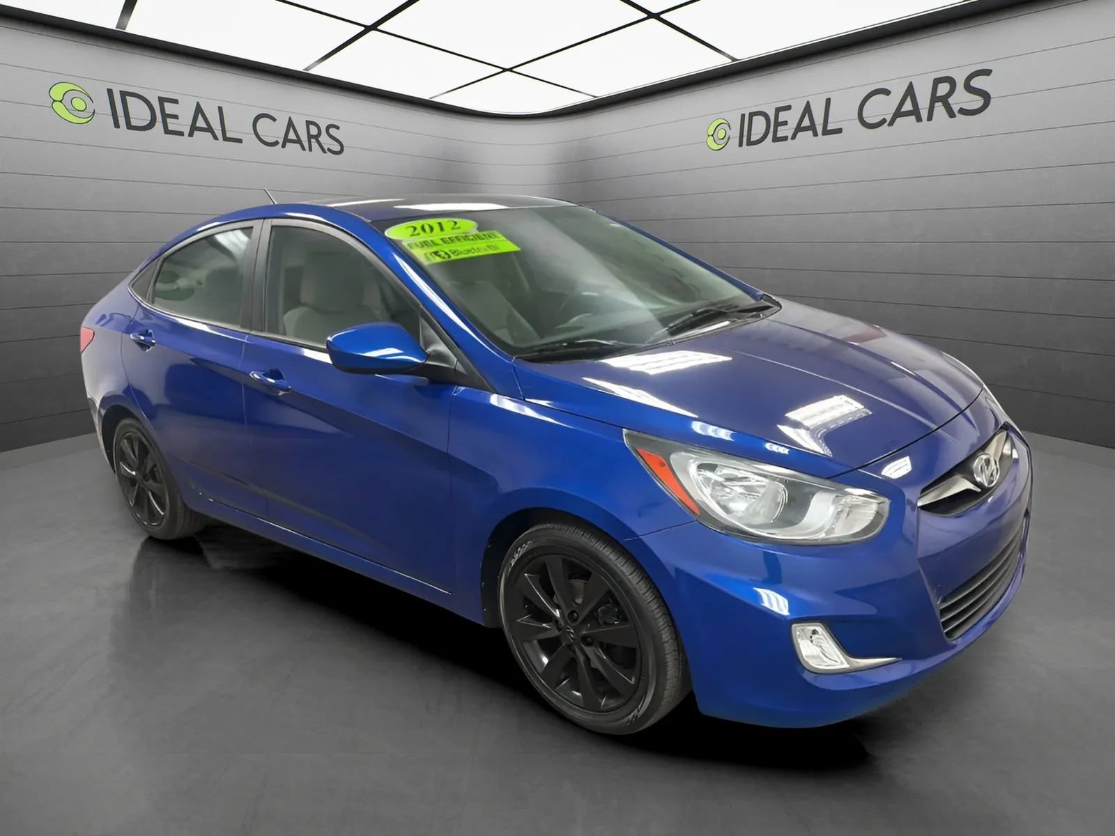 Used 2012 Hyundai Accent GLS w/ Premium Pkg 3 FWD image 3