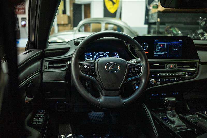 Used 2022 Lexus ES 250 w/ Premium Package AWD/4WD image 14