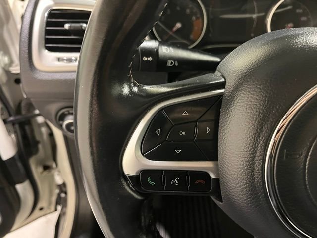 Used 2018 Jeep Compass Latitude w/ Cold Weather Group image 23