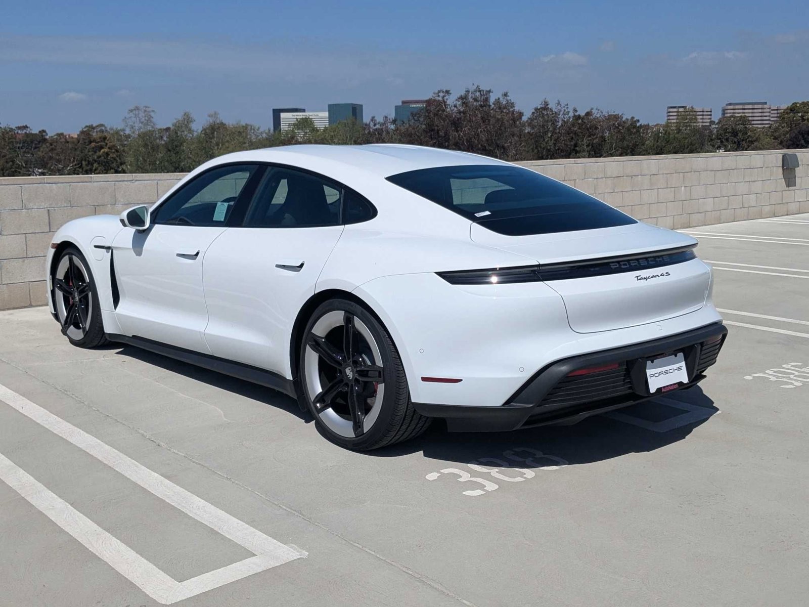 New 2025 Porsche Taycan 4S video 3