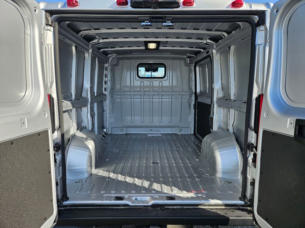 New 2026 RAM ProMaster 1500 w/ Convenience Group image 11