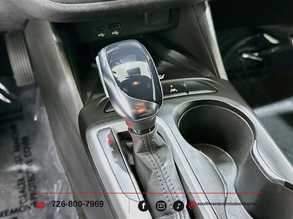 Used 2025 Buick Envista Preferred w/ Convenience II Package FWD image 17