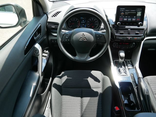 Used 2025 Mitsubishi Eclipse Cross LE AWD/4WD image 12