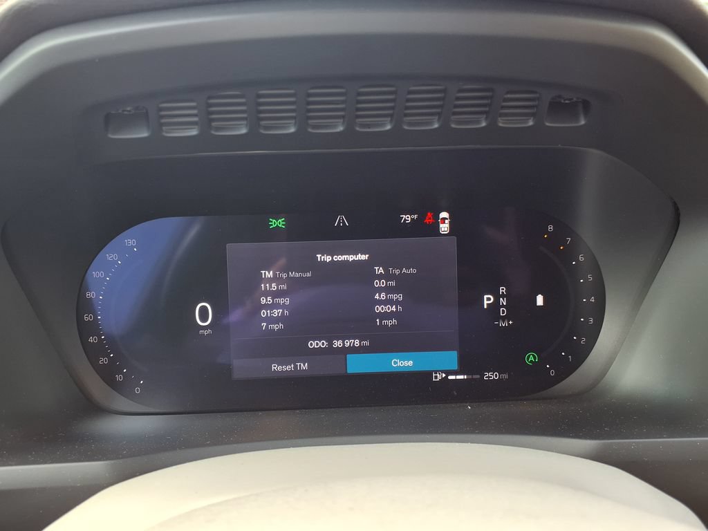 Certified 2024 Volvo XC90 B5 Core w/ Protection Package Premier AWD/4WD image 33