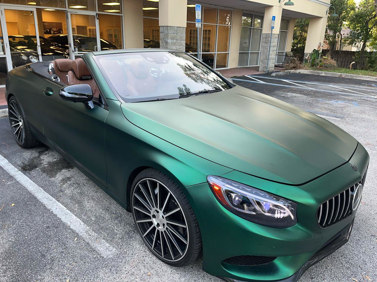 Used 2017 Mercedes-Benz S 550 Cabriolet image 2