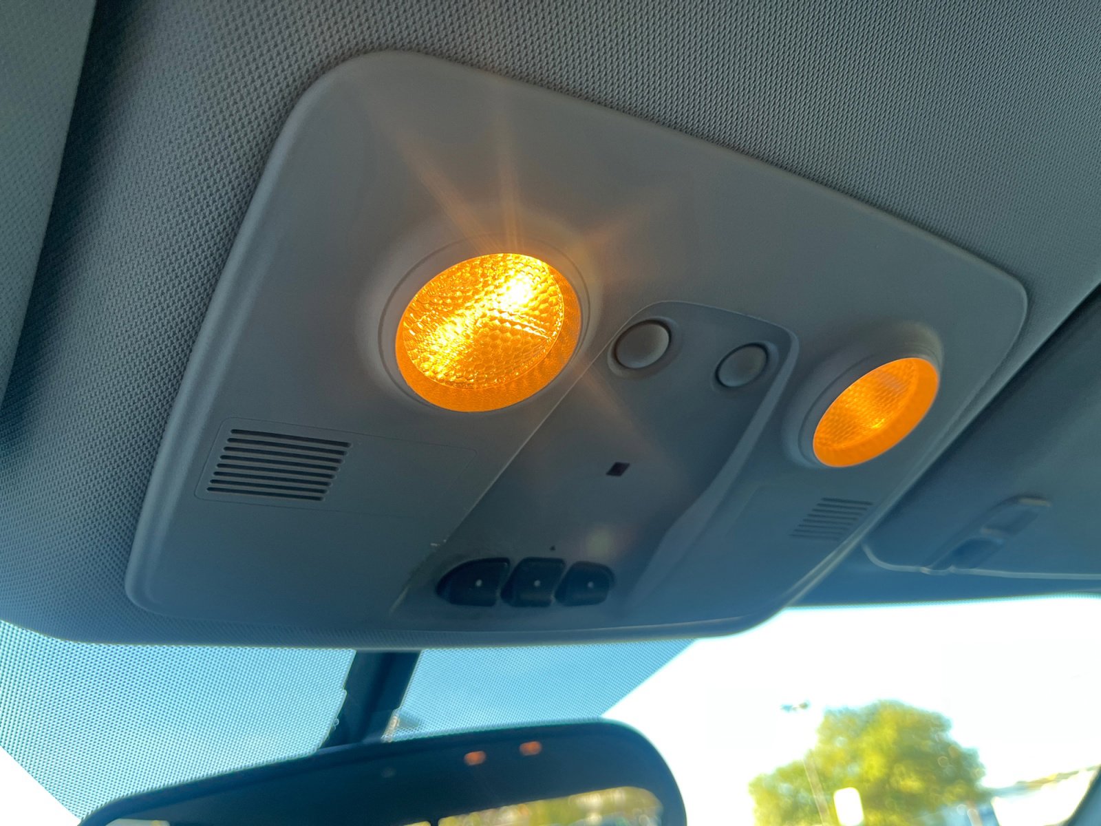 Used 2017 Chevrolet Traverse LT image 33