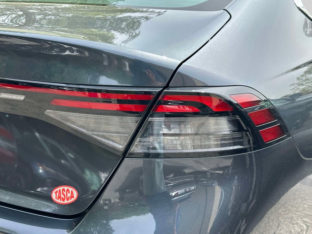 Used 2023 Honda Accord EX image 11