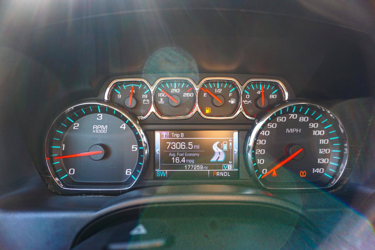 Used 2015 GMC Sierra 1500 SLT w/ SLT Crew Cab Value Package AWD/4WD image 10