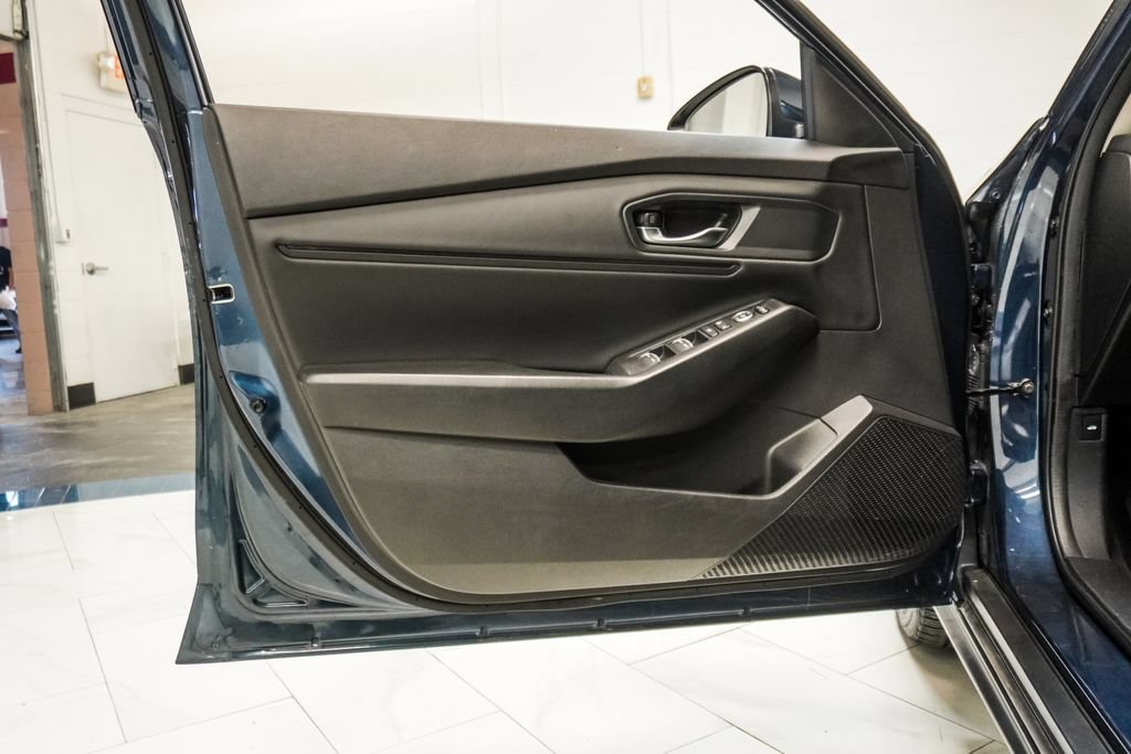 Used 2023 Honda Accord EX image 18