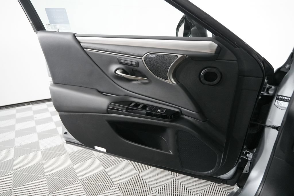 Certified 2024 Lexus ES 350 F Sport w/ Accessory Package (Z2) FWD image 12