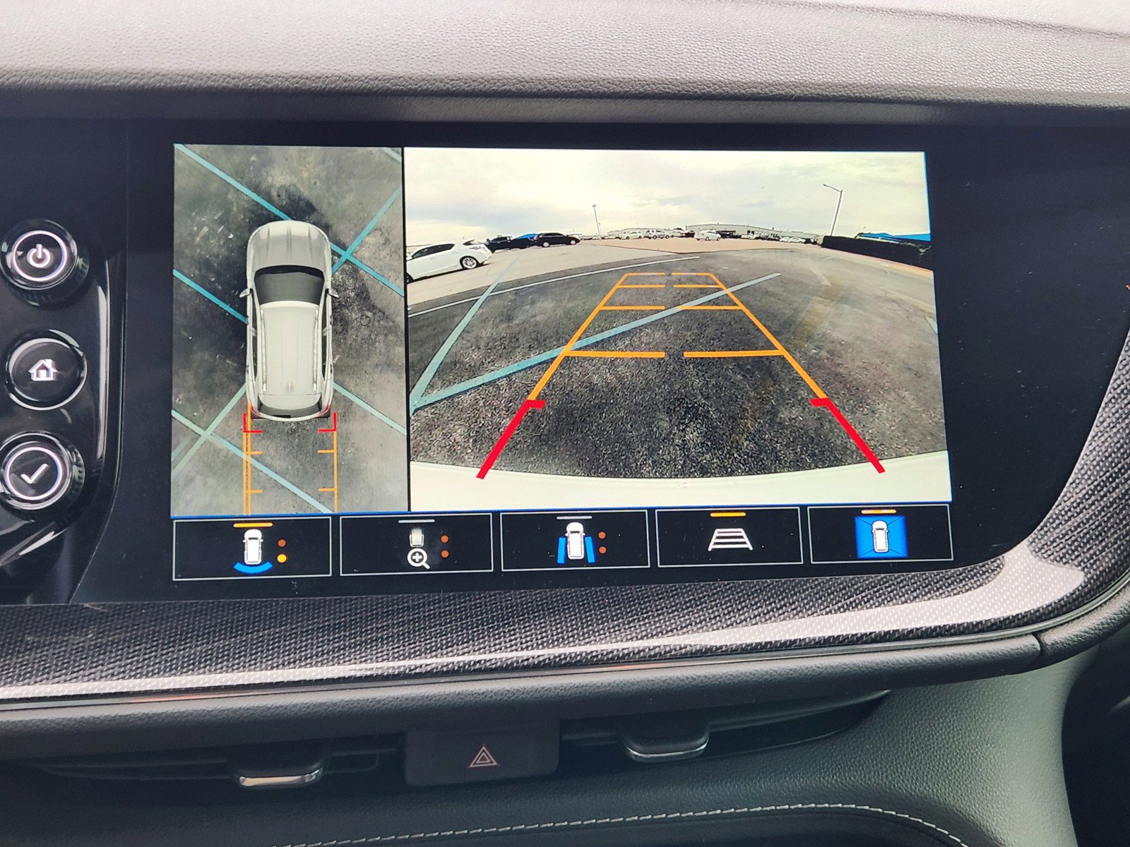 Used 2022 Buick Envision Essence w/ Technology Package I FWD image 8