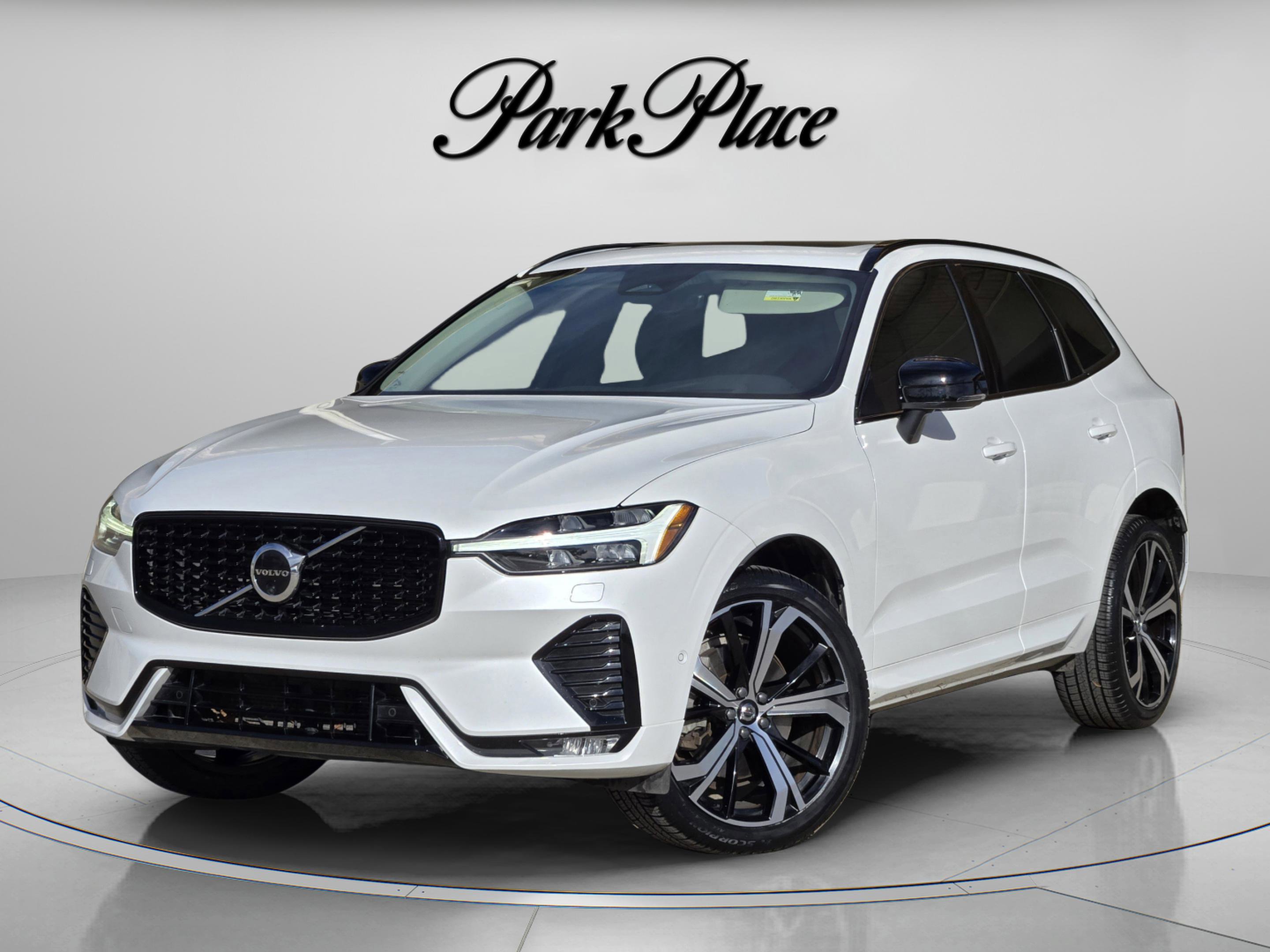 Used 2023 Volvo XC60 B6 Ultimate w/ Protection Package Premier AWD/4WD image 1