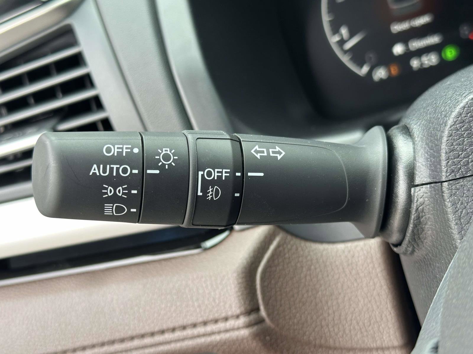 New 2026 Honda Odyssey Touring image 13