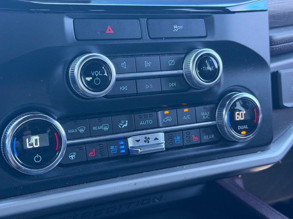 Used 2022 Ford Expedition Limited RWD image 18