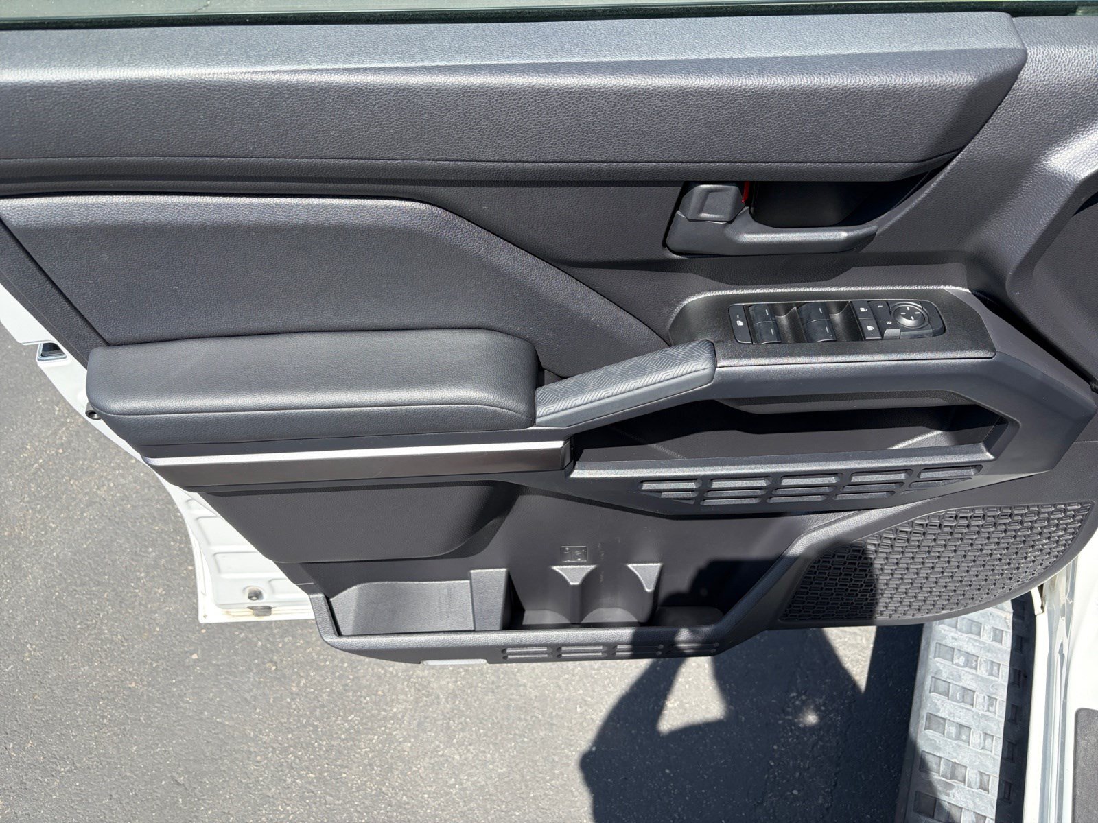 Certified 2025 Toyota 4Runner SR5 AWD/4WD image 10